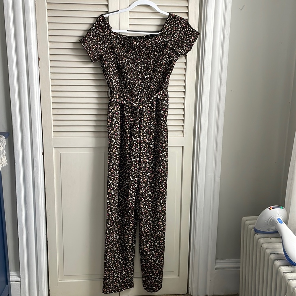 Cap sleeved, flowy jumpsuit